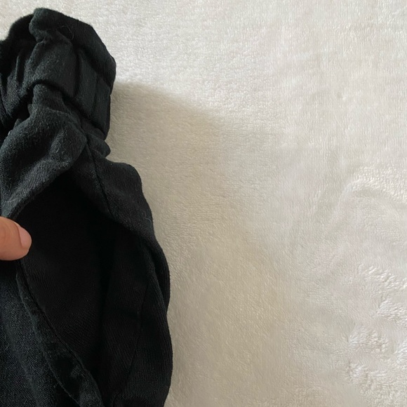 Isabel Maternity By Ingrid & Isabel (Tie Front Pull On Shorts) Size XL - Picture 6 of 9